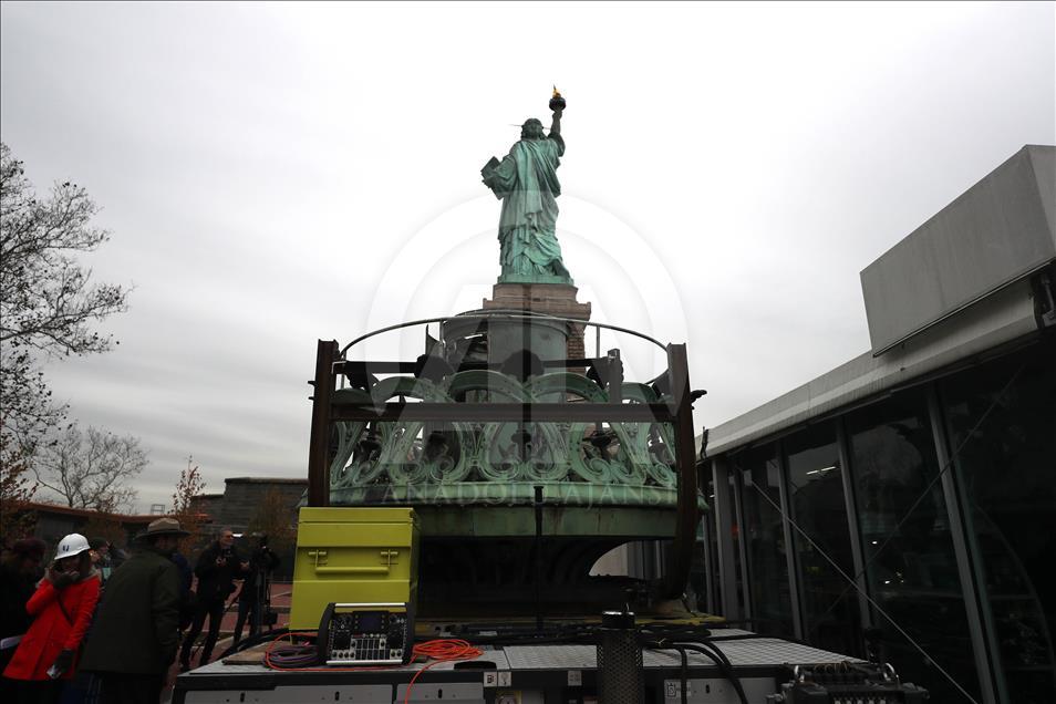 Statue of Liberty original torch moved to new museum