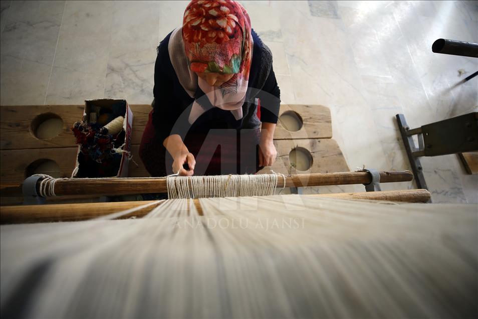 La tradición turca de tejer kilim