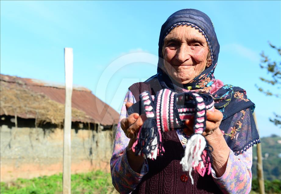 Karadeniz kadınının yükünü "Hanım" teyzenin dırmaçları taşıyor