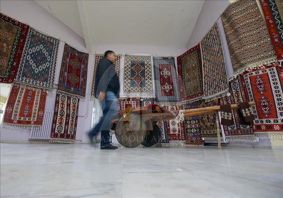 Orta Asya'dan Anadolu'ya "taşınan" kilim