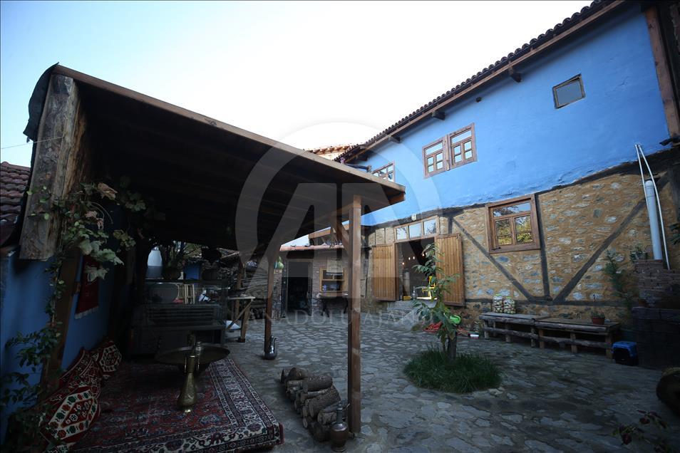 Tarihe merakı 700 yıllık Osmanlı köyüne yatırım yaptırdı