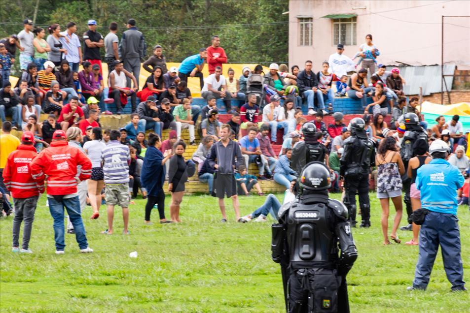 Disturbios en el campamento venezolano en Bogotá