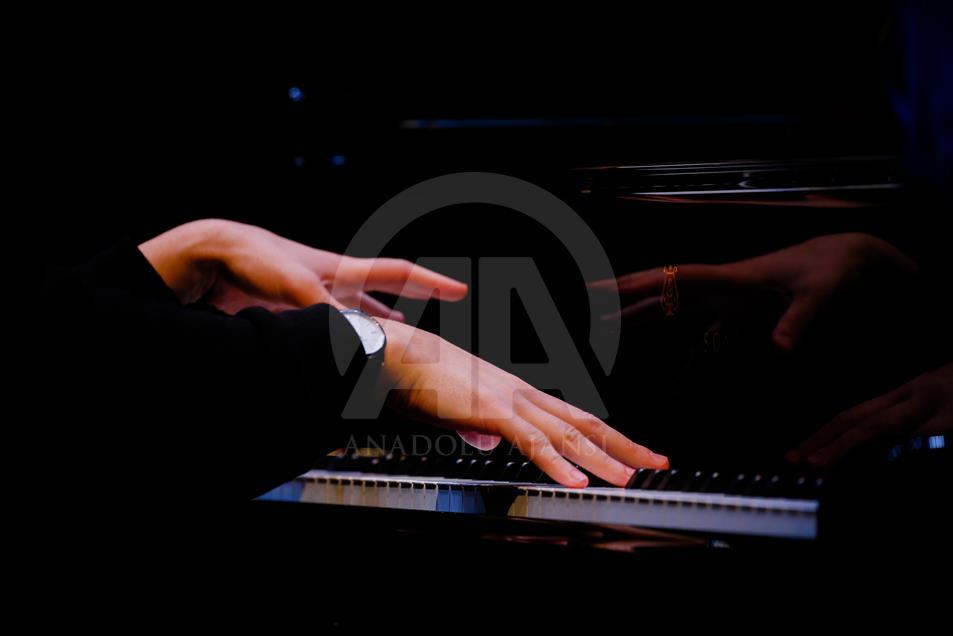 Peter Bence, İzmir'de konser verdi