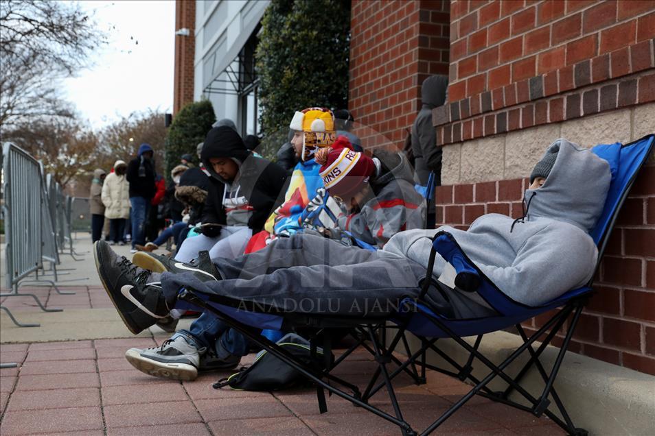 ABD'de ''indirim'' çılgınlığı soğuk dinlemedi