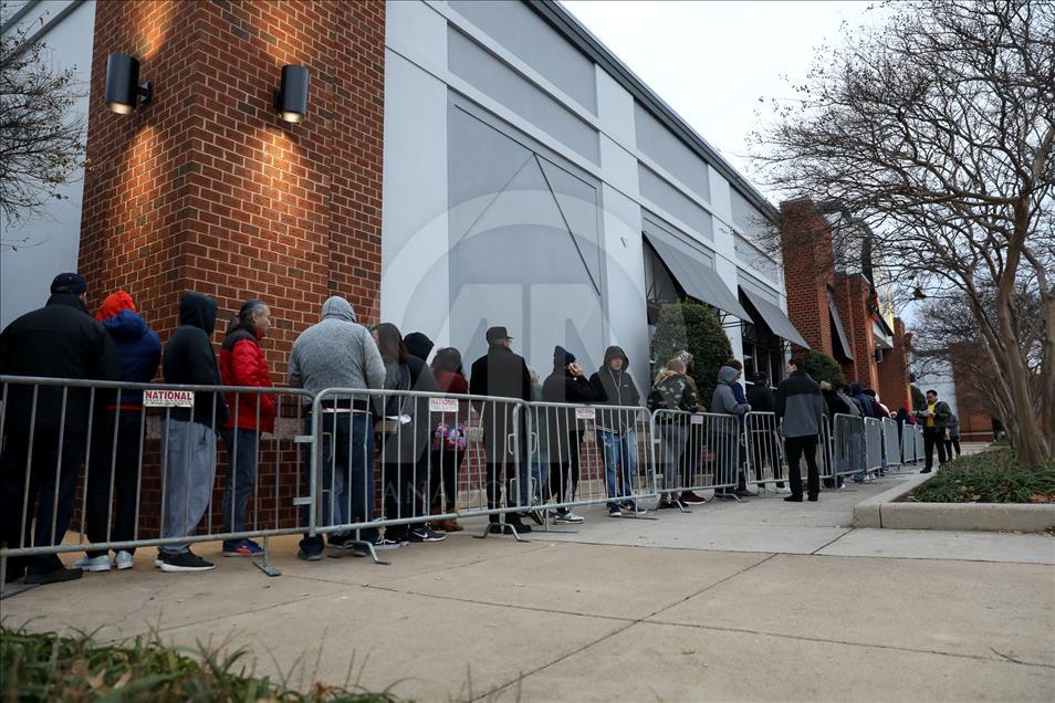 ABD'de ''indirim'' çılgınlığı soğuk dinlemedi