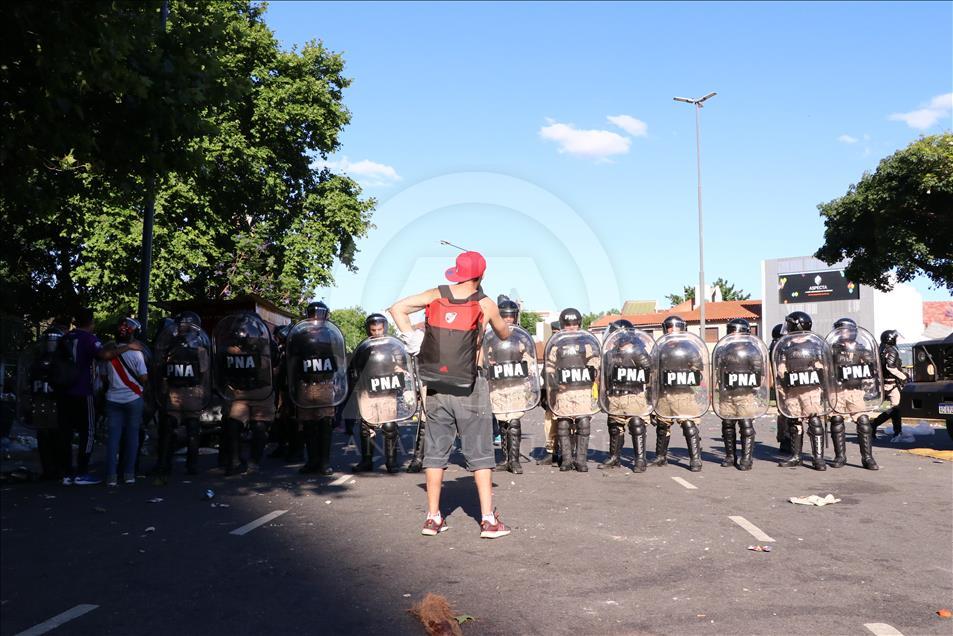El ambiente previo al suspendido partido entre Boca Juniors y River Plate
