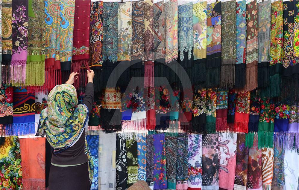 Türkmen kadınların asırlardır terk etmediği "yalık" ve "annak" geleneği