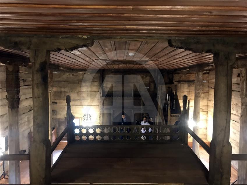 مسجد تاریخی بدون میخ در ترکیه