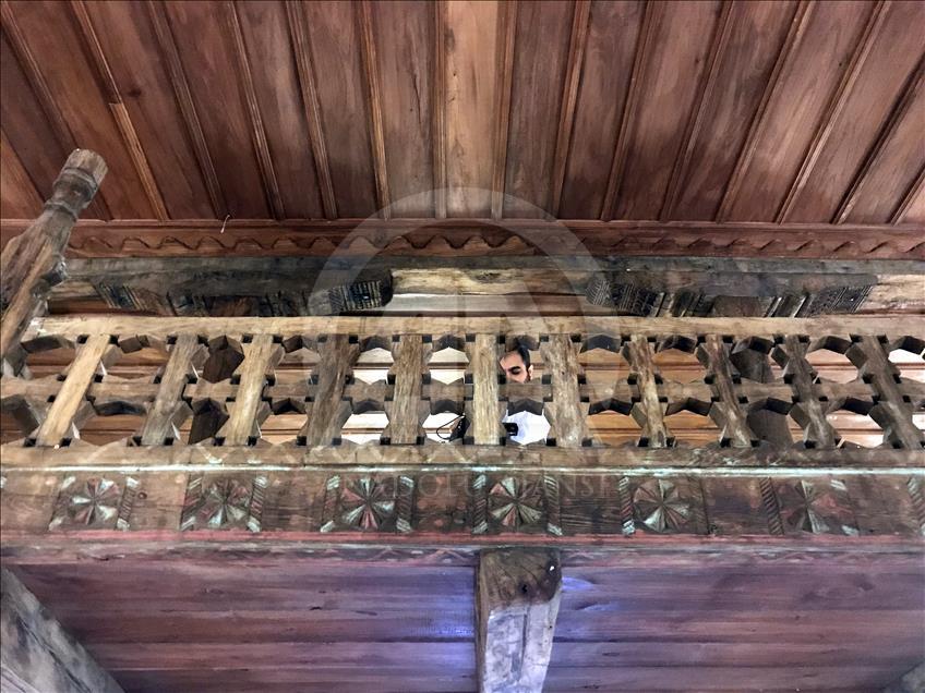 مسجد تاریخی بدون میخ در ترکیه