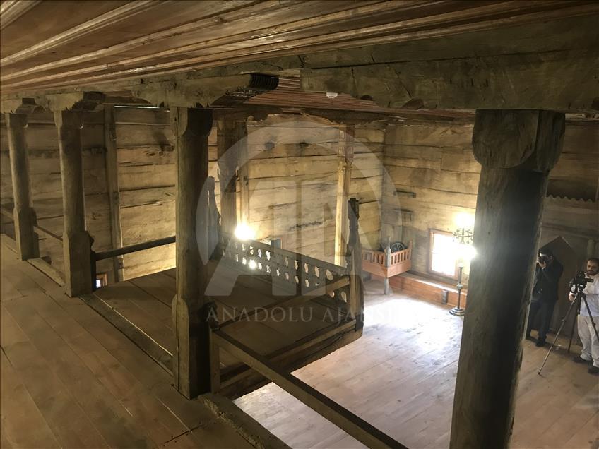 مسجد تاریخی بدون میخ در ترکیه