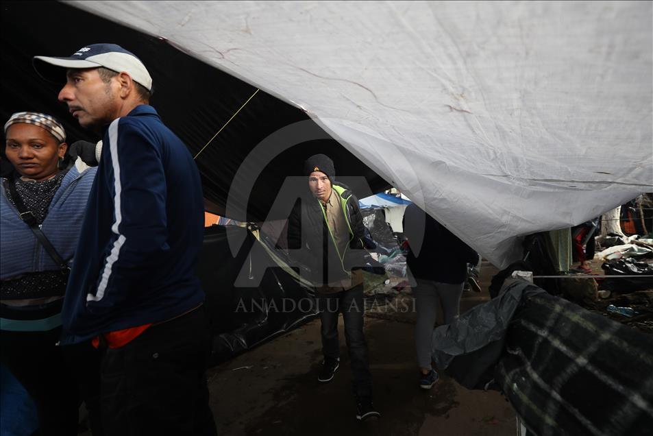 Tijuana'ya gelen göçmenler bekleyişini sürdürüyor