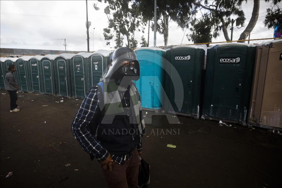Tijuana'ya gelen göçmenler bekleyişini sürdürüyor