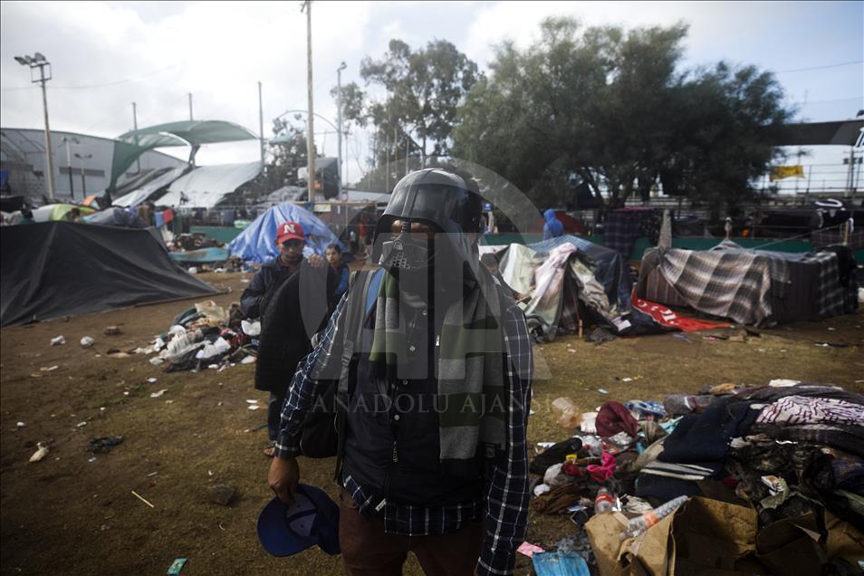 Tijuana'ya gelen göçmenler bekleyişini sürdürüyor