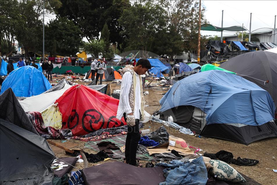 Tijuana'ya gelen göçmenler bekleyişini sürdürüyor