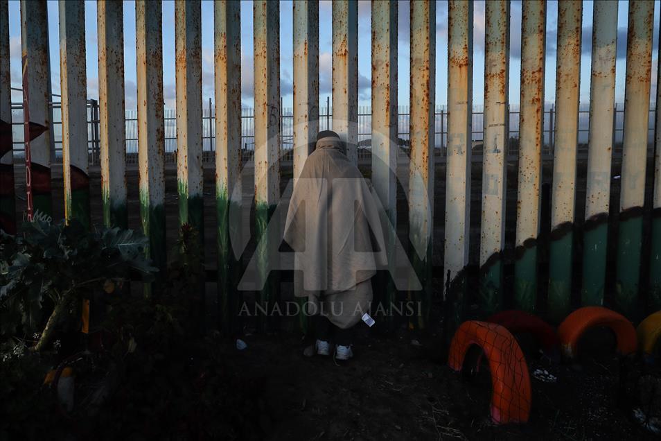 Tijuana'ya gelen göçmenler bekleyişini sürdürüyor