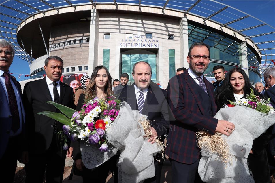 MAKÜ Prof. Dr. İlhan Varank Kütüphanesi açılışı