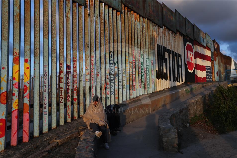 Tijuana'ya gelen göçmenler bekleyişini sürdürüyor