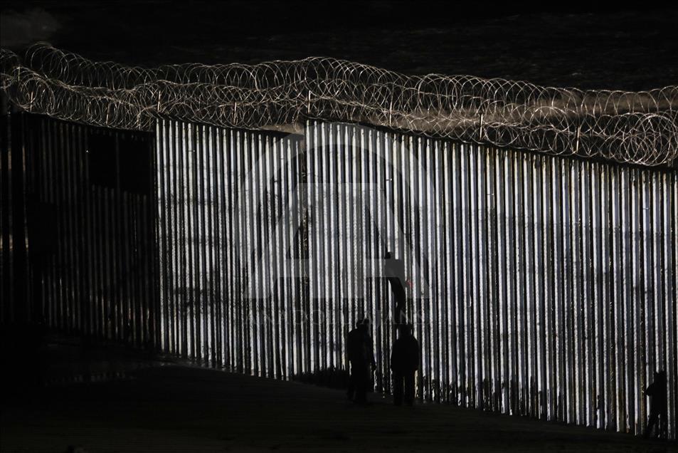Tijuana'ya gelen göçmenler bekleyişini sürdürüyor