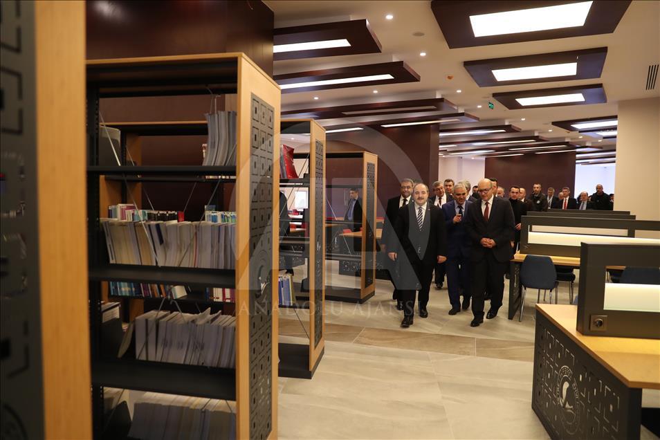MAKÜ Prof. Dr. İlhan Varank Kütüphanesi açılışı