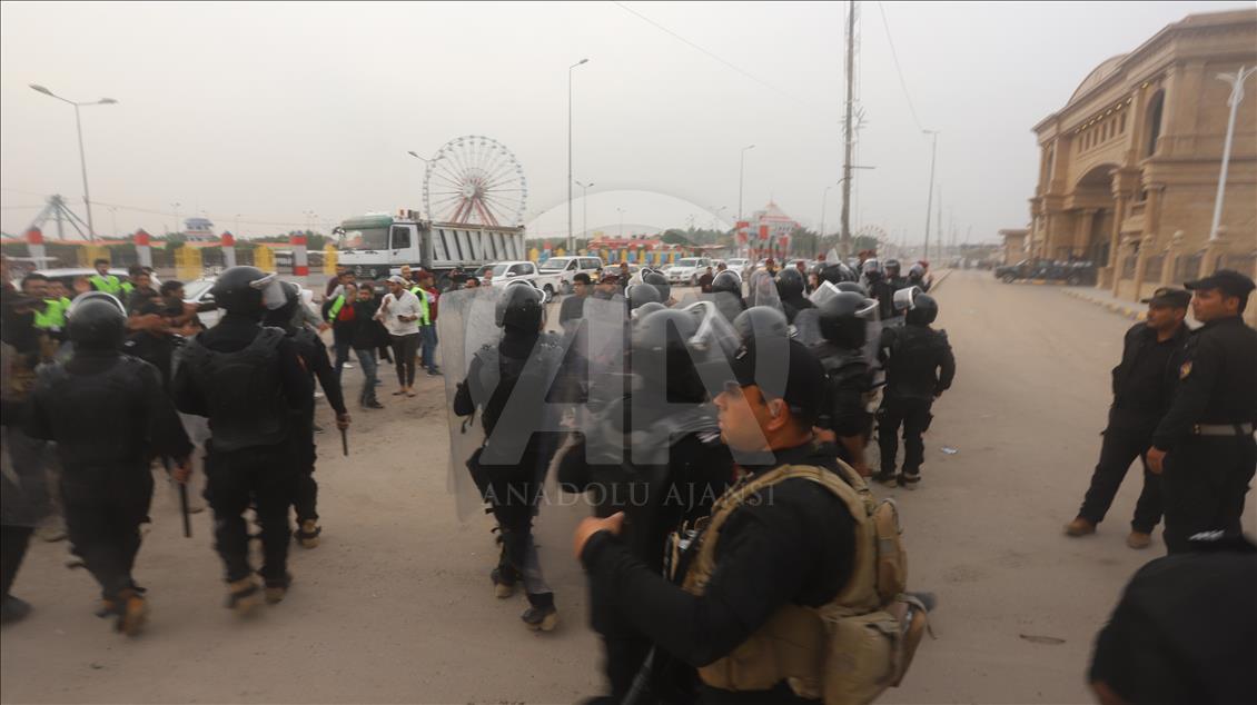 Basra'da "sarı yelekliler" gösterisi