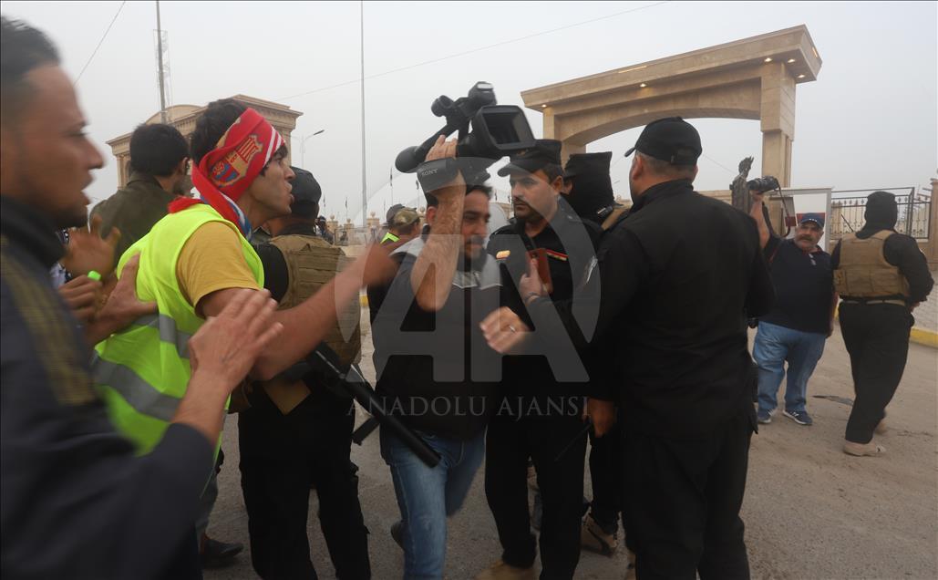 Basra'da "sarı yelekliler" gösterisi