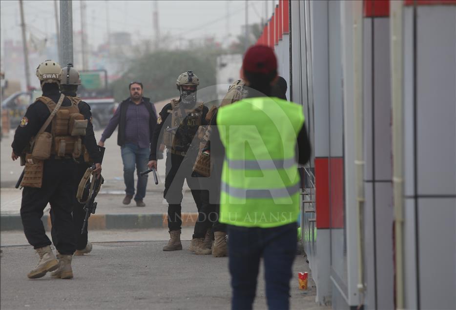 Basra'da "sarı yelekliler" gösterisi