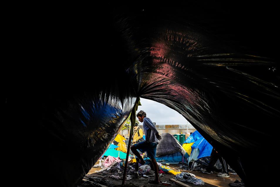 Tijuana'ya gelen göçmenler bekleyişini sürdürüyor