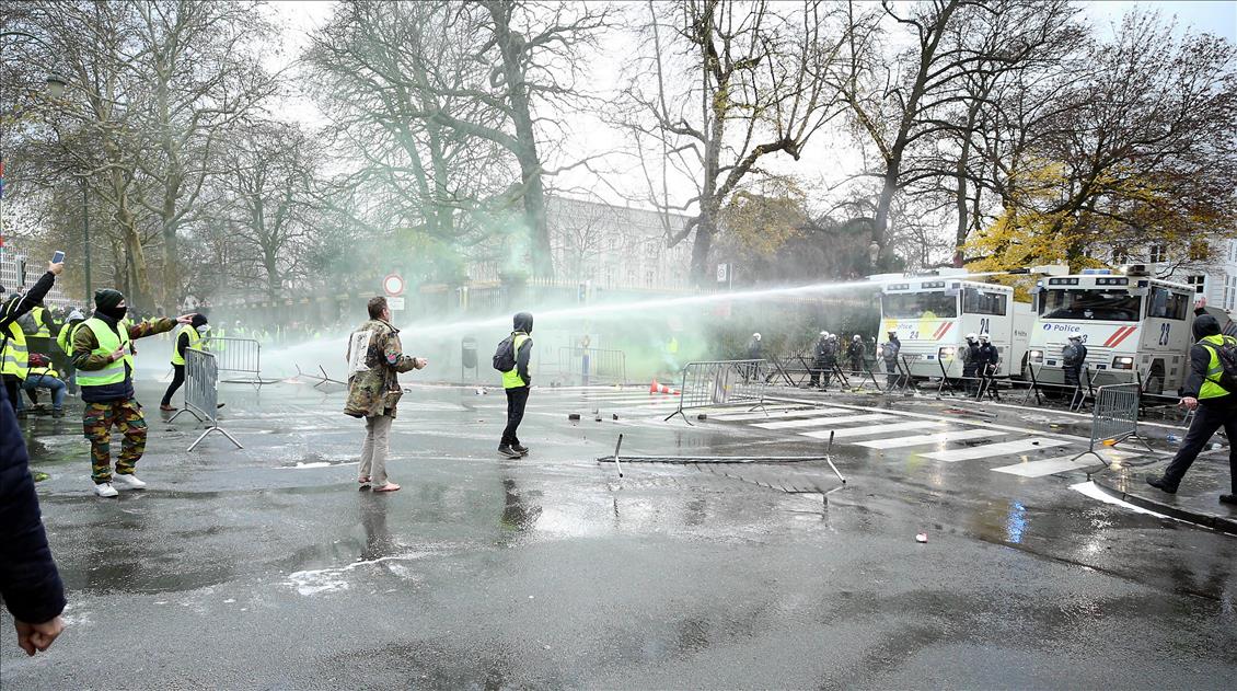 'Sarı yelekliler'in protestosu Brüksel'e sıçradı 