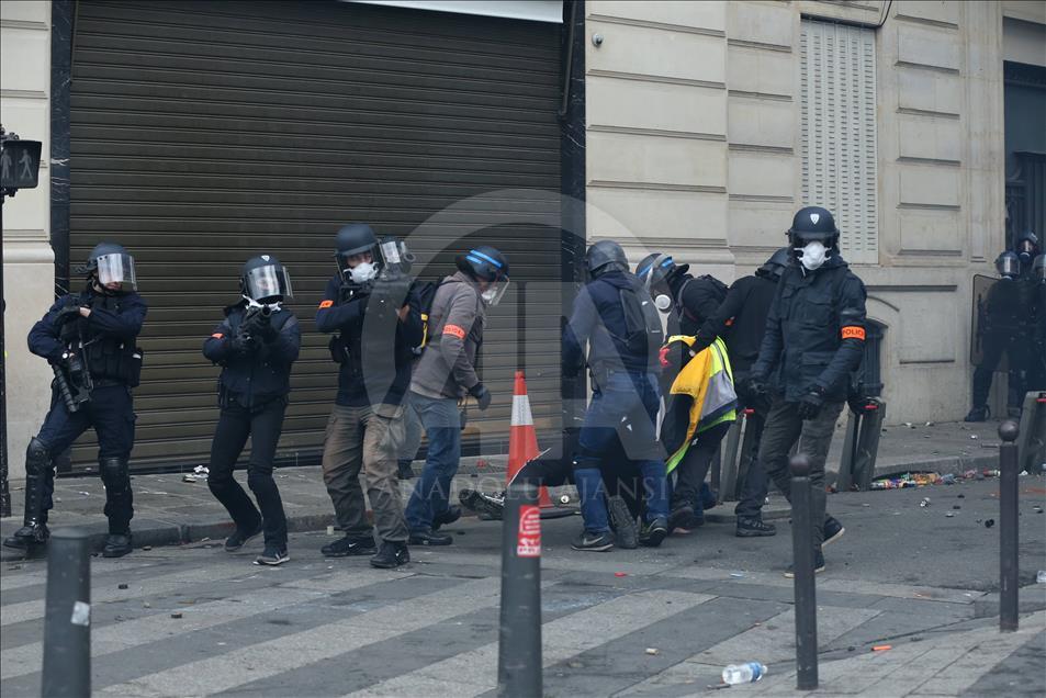 France/Gilets Jaunes: 700 interpellations dont 575 à Paris (ministère de l’Intérieur)  7