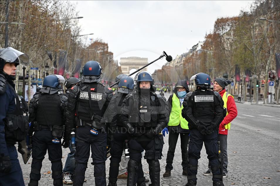 یورش پلیس به تجمع «جلیقه زردها» در پاریس
