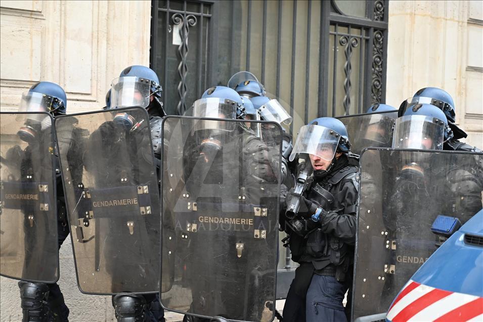 France/Gilets Jaunes: 700 interpellations dont 575 à Paris (ministère de l’Intérieur)  6