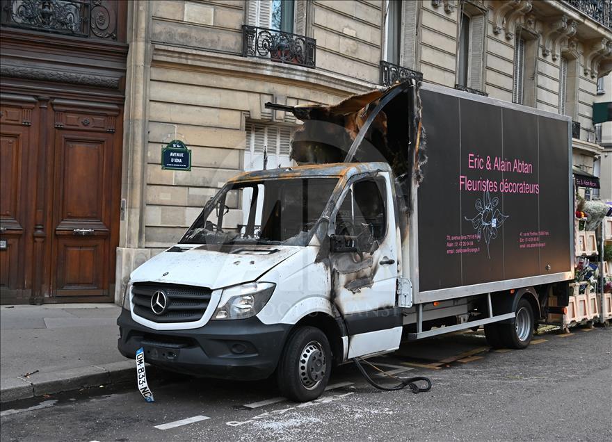 Aftermath of Yellow vest (Gilets jaunes) protests in Paris