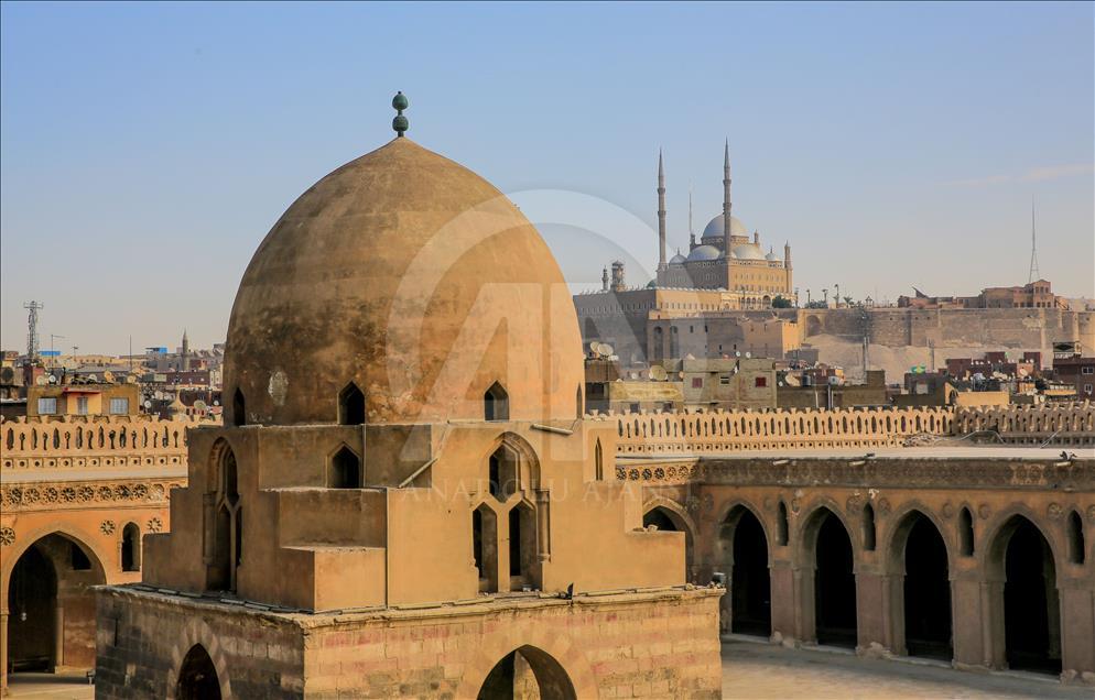 مسجد "بن طولون" بالقاهرة..صرح وحصن