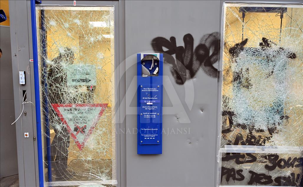 Aftermath of Yellow vest (Gilets jaunes) protests in Paris
