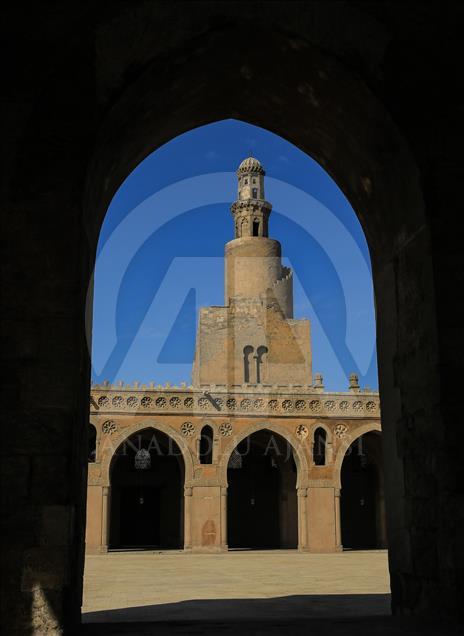 مسجد "بن طولون" بالقاهرة..صرح وحصن
