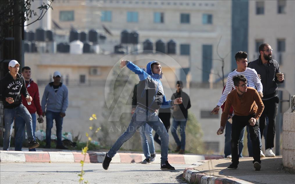 İsrail güçleri Ramallah'a baskın düzenledi