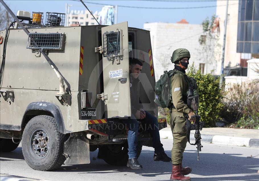 İsrail güçleri Ramallah'a baskın düzenledi