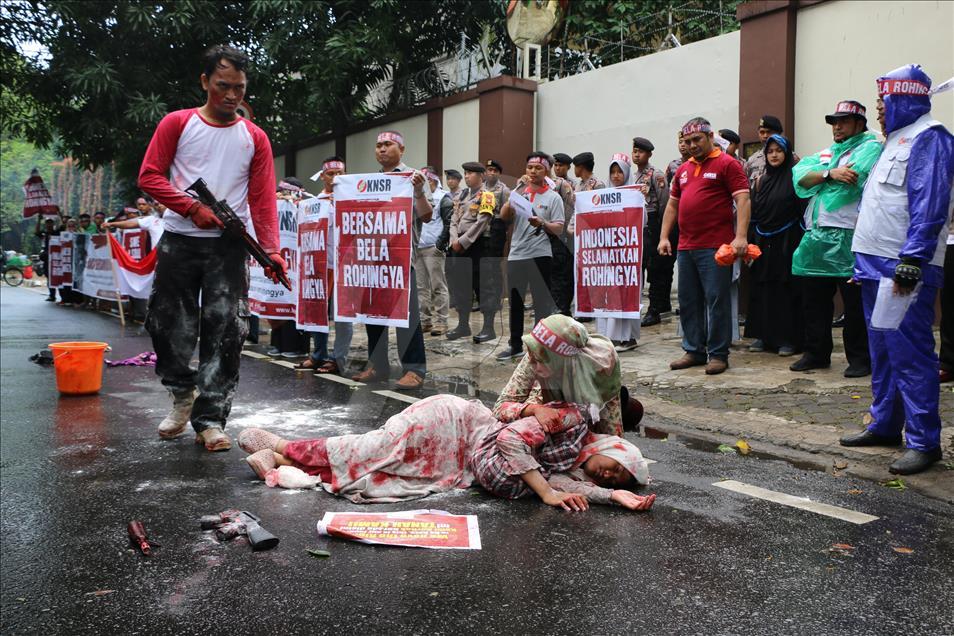 Endonezya'da Myanmar karşıtı protesto