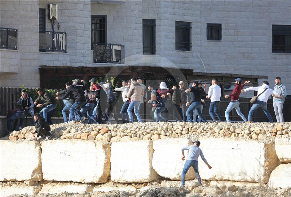 İsrail güçleri Ramallah'a baskın düzenledi