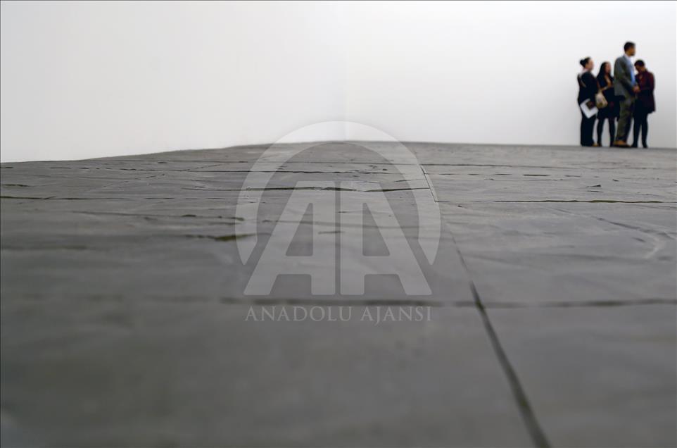 "Fragmentos", la obra de la artista Doris Salcedo hecha con las armas de las Farc