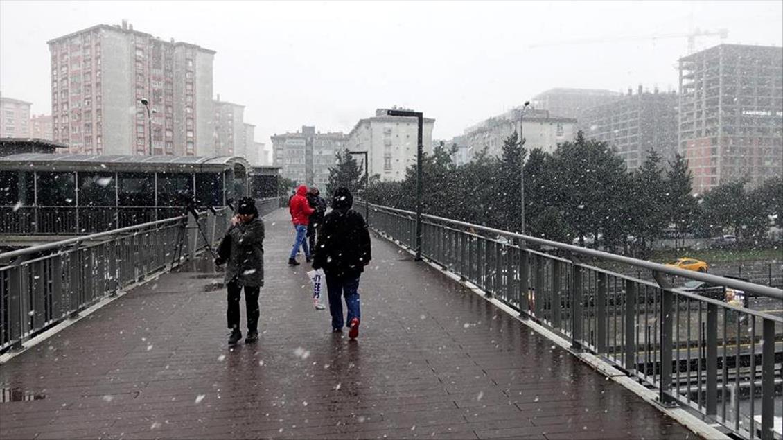 Istanbul Da Kar Anadolu Ajansi