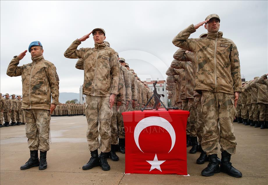 İzmir'de yemin töreni