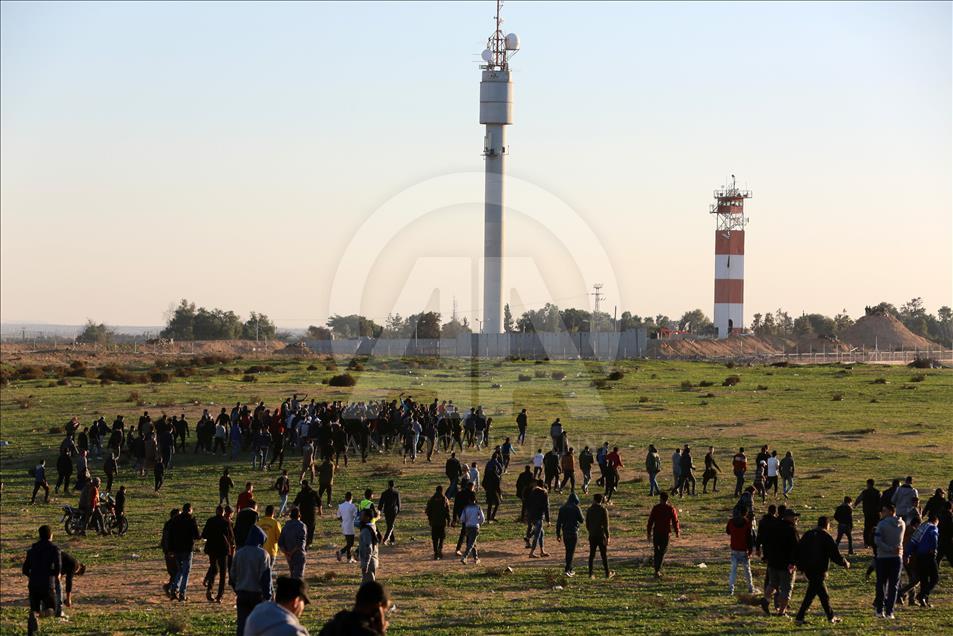 إصابة 75 متظاهرا فلسطينيًا برصاص الجيش الإسرائيلي شرقي غزة 
