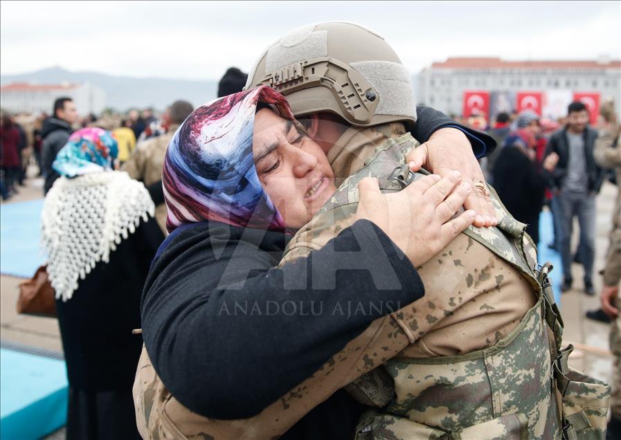 İzmir'de yemin töreni