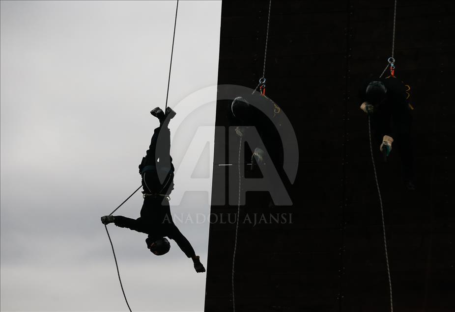 İzmir'de yemin töreni