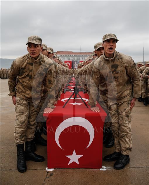 İzmir'de yemin töreni