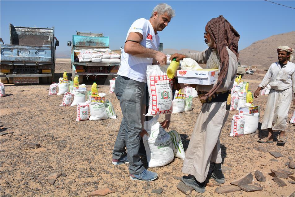 Sadakataşı Derneği, Yemen'de gıda ve hijyen ürünleri dağıttı