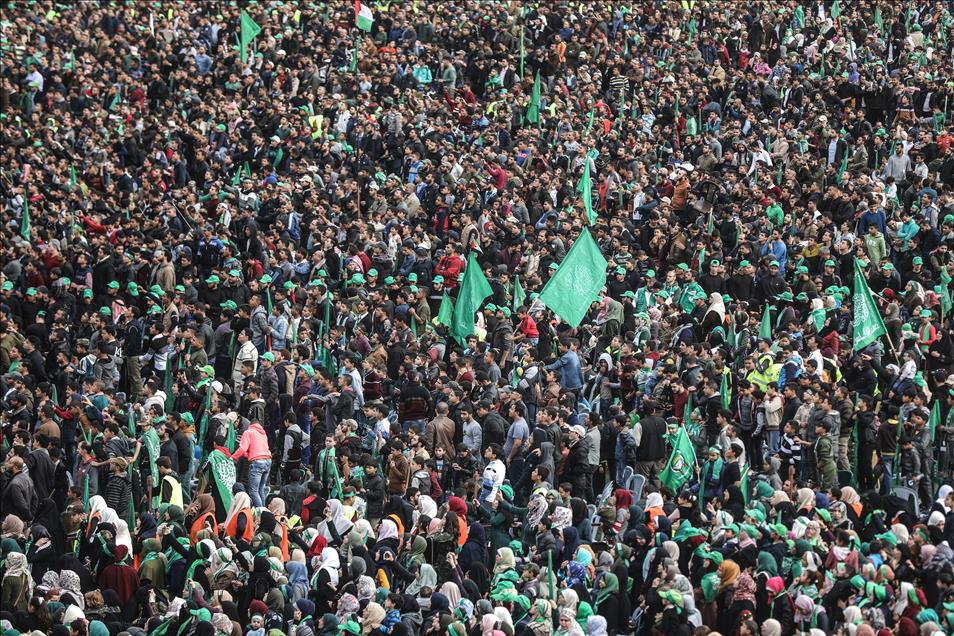 "حماس" تحتفل بذكرى تأسيسها بمهرجان جماهيري في غزة 
