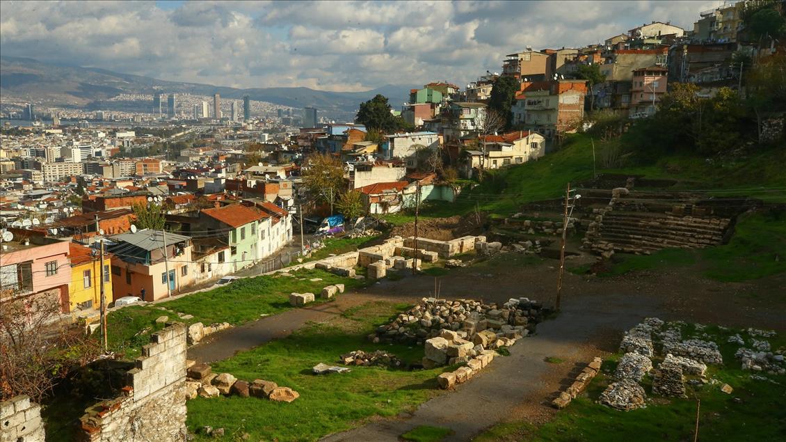 Antik tiyatro 1500 yıl sonra "güneşe" kavuştu