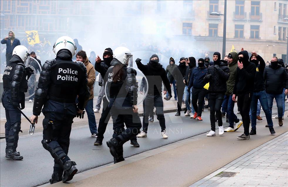 Belgian police use teargas on anti-migration protesters